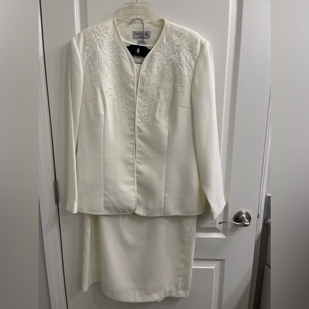 3 Piece Skirt Suit, Blazer, Blouse and, Skirt, Winter White, Off-White